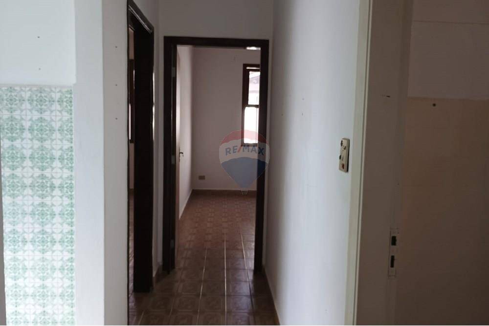 Casa à venda com 5 quartos, 306m² - Foto 16