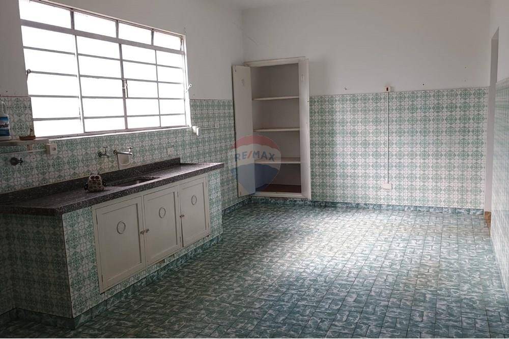 Casa à venda com 5 quartos, 306m² - Foto 19