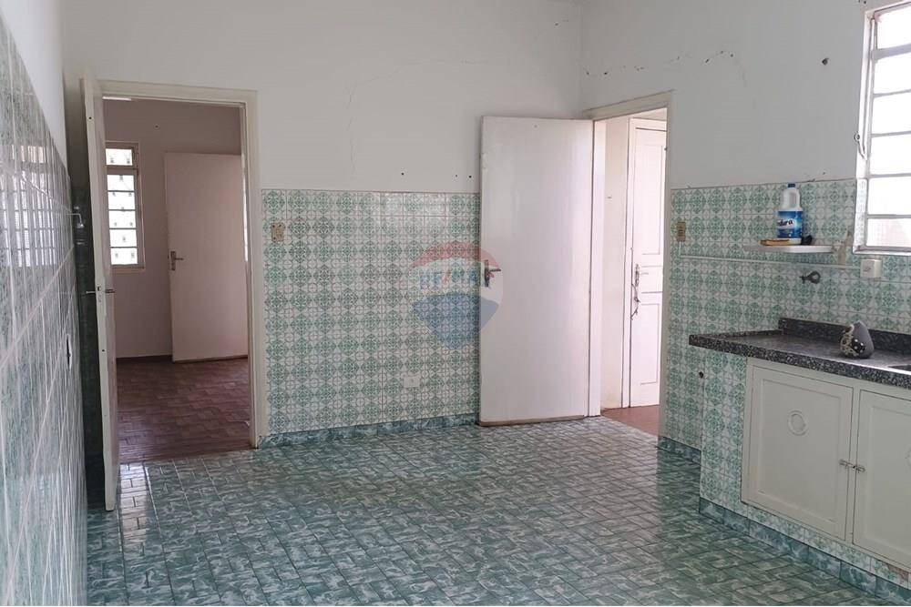 Casa à venda com 5 quartos, 306m² - Foto 20