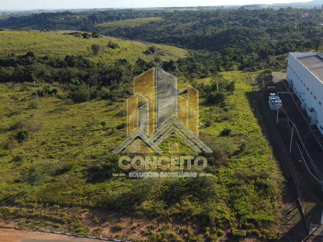#R 009 - Área para Venda em São Pedro - SP