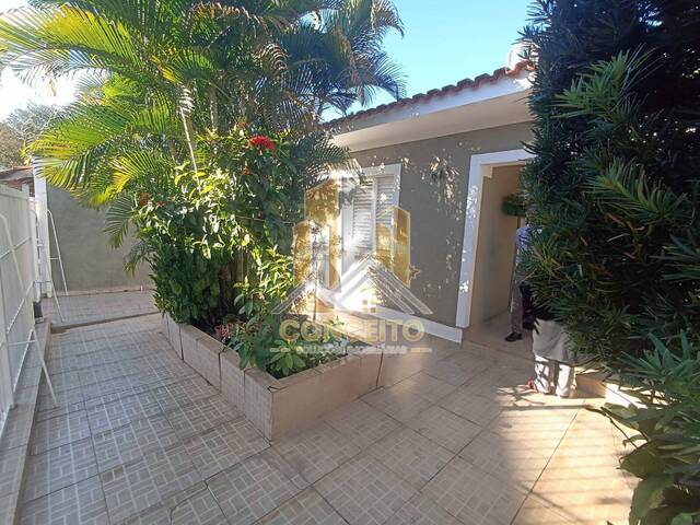 #C 23 - Casa para Venda em São Pedro - SP - 1
