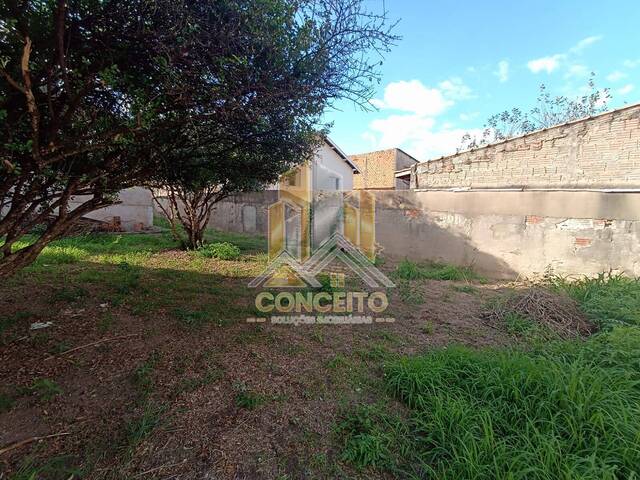 #C 37 - Casa para Venda em São Pedro - SP