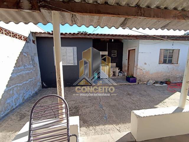 #C 49 - Casa para Venda em São Pedro - SP