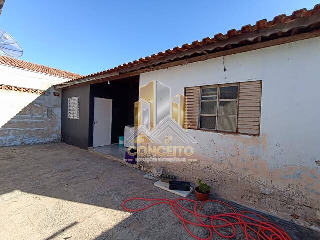 #C 49 - Casa para Venda em São Pedro - SP