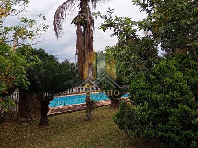 #C 116 - Casa para Venda em Águas de São Pedro - SP - 3