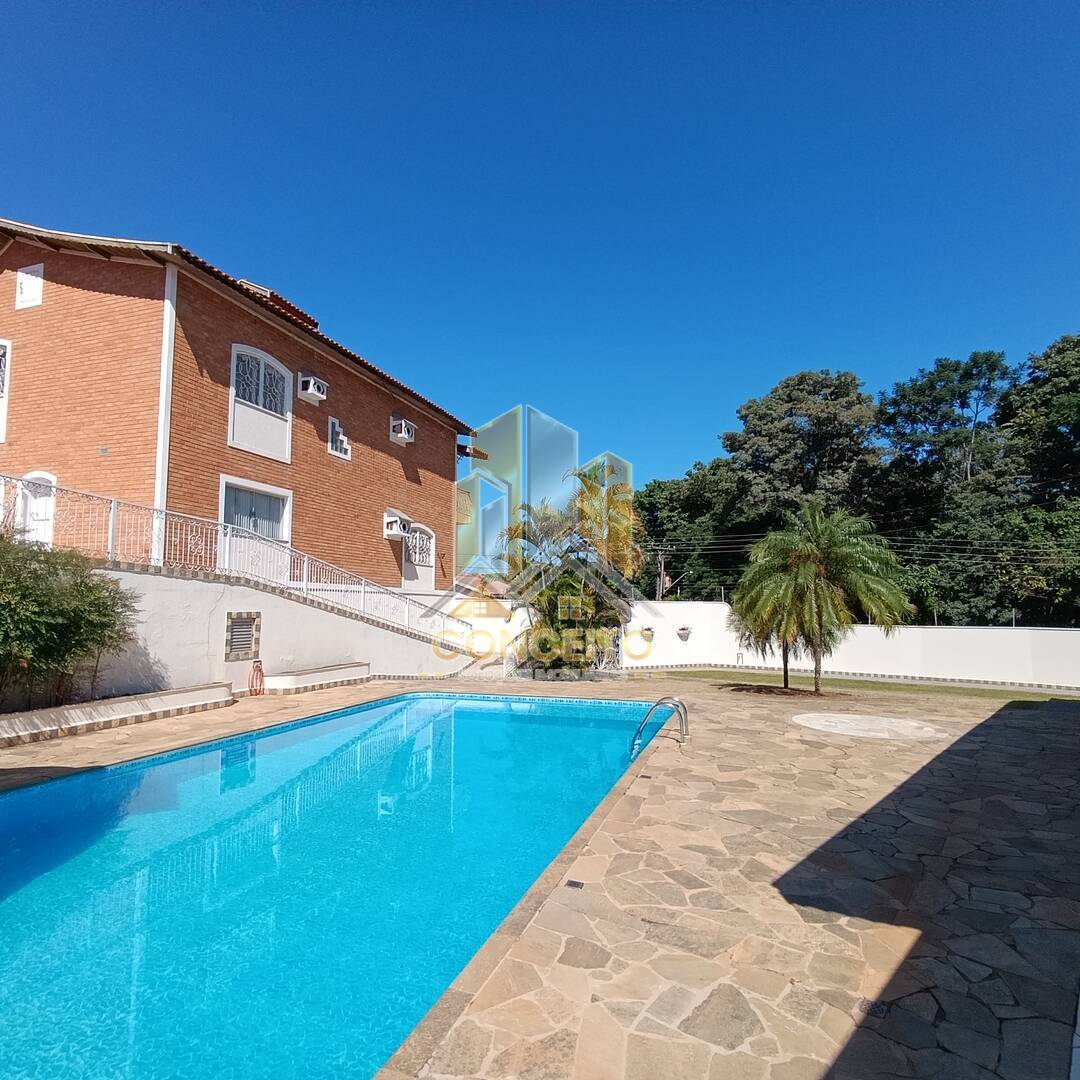 Casa, 4 quartos, 297 m² - Foto 1