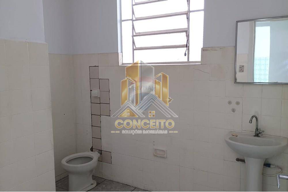 Casa à venda com 5 quartos, 306m² - Foto 9