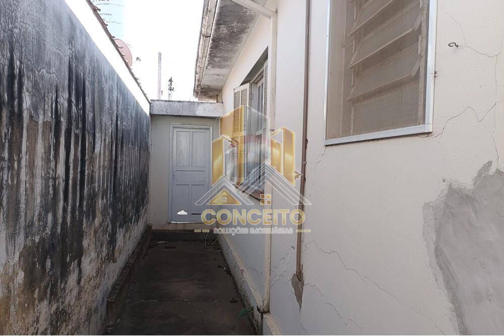 Casa à venda com 5 quartos, 306m² - Foto 14