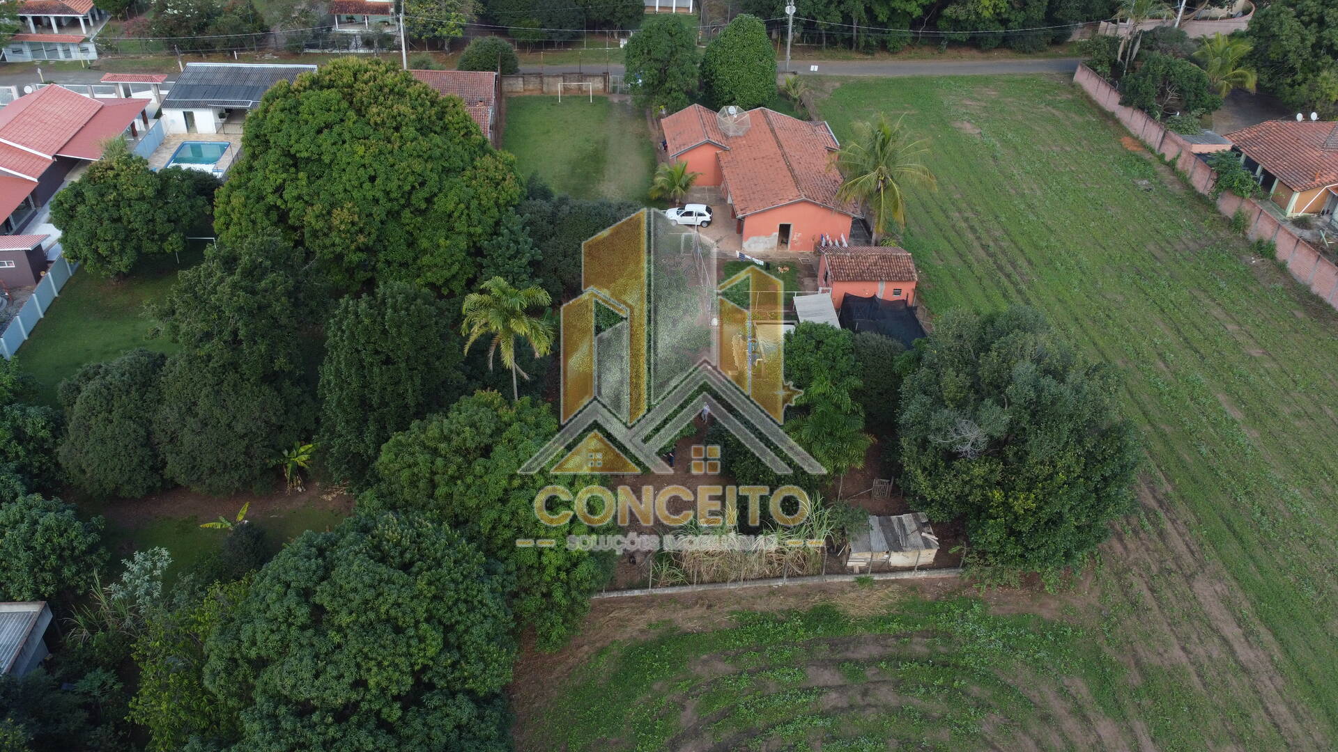 Chácara à venda com 3 quartos, 2000m² - Foto 4