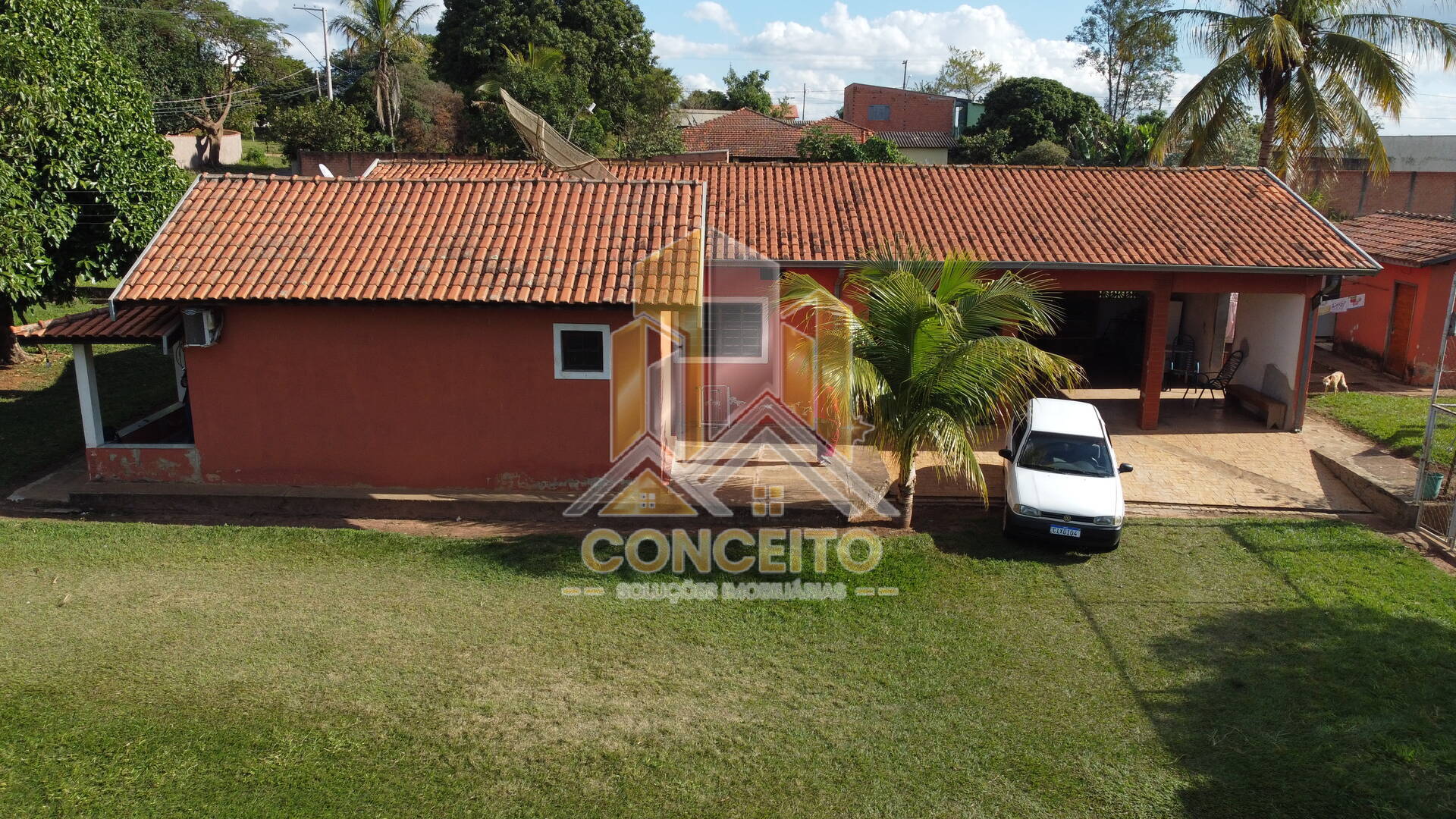 Chácara à venda com 3 quartos, 2000m² - Foto 2