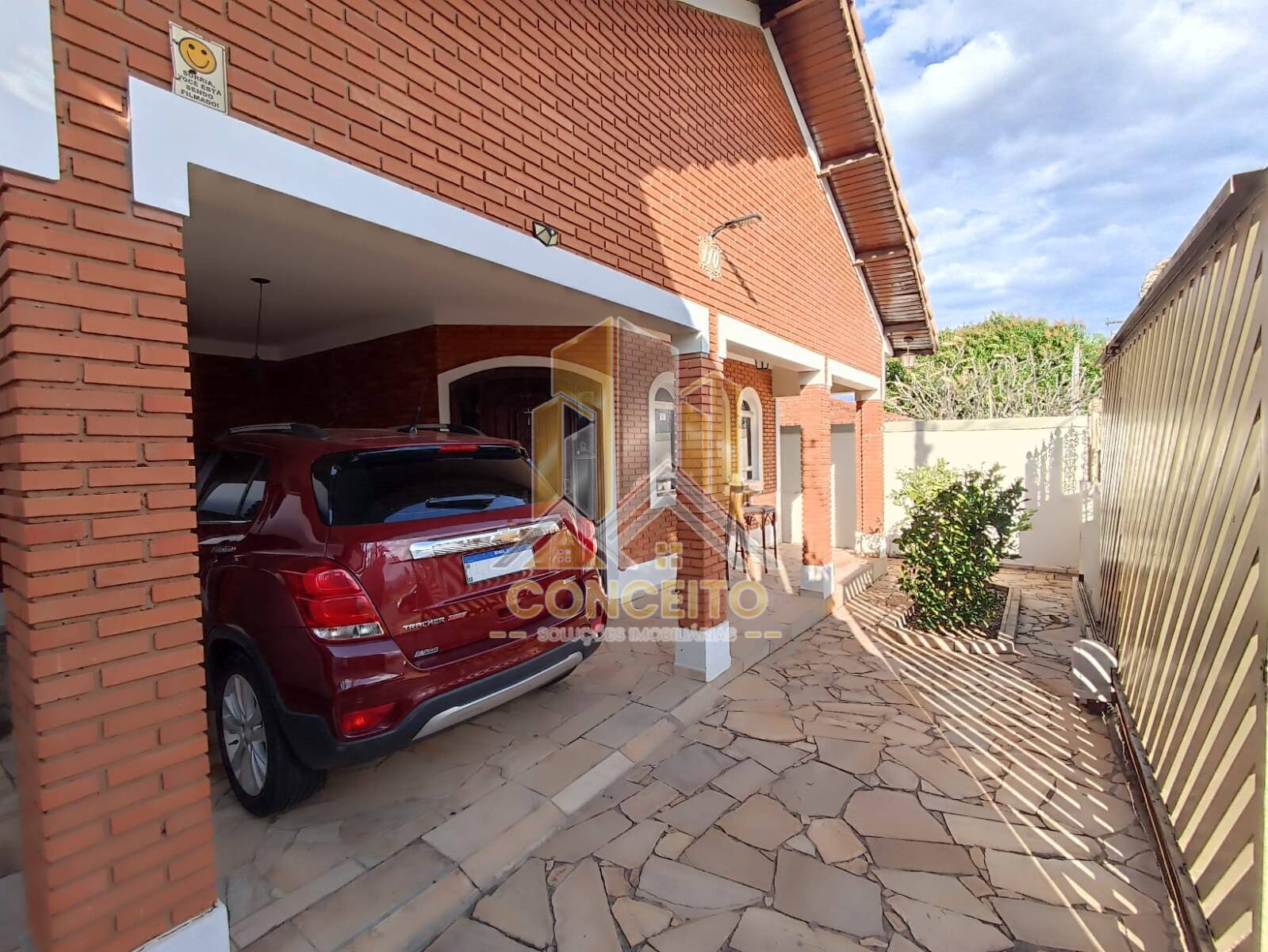 Casa, 4 quartos, 165 m² - Foto 1