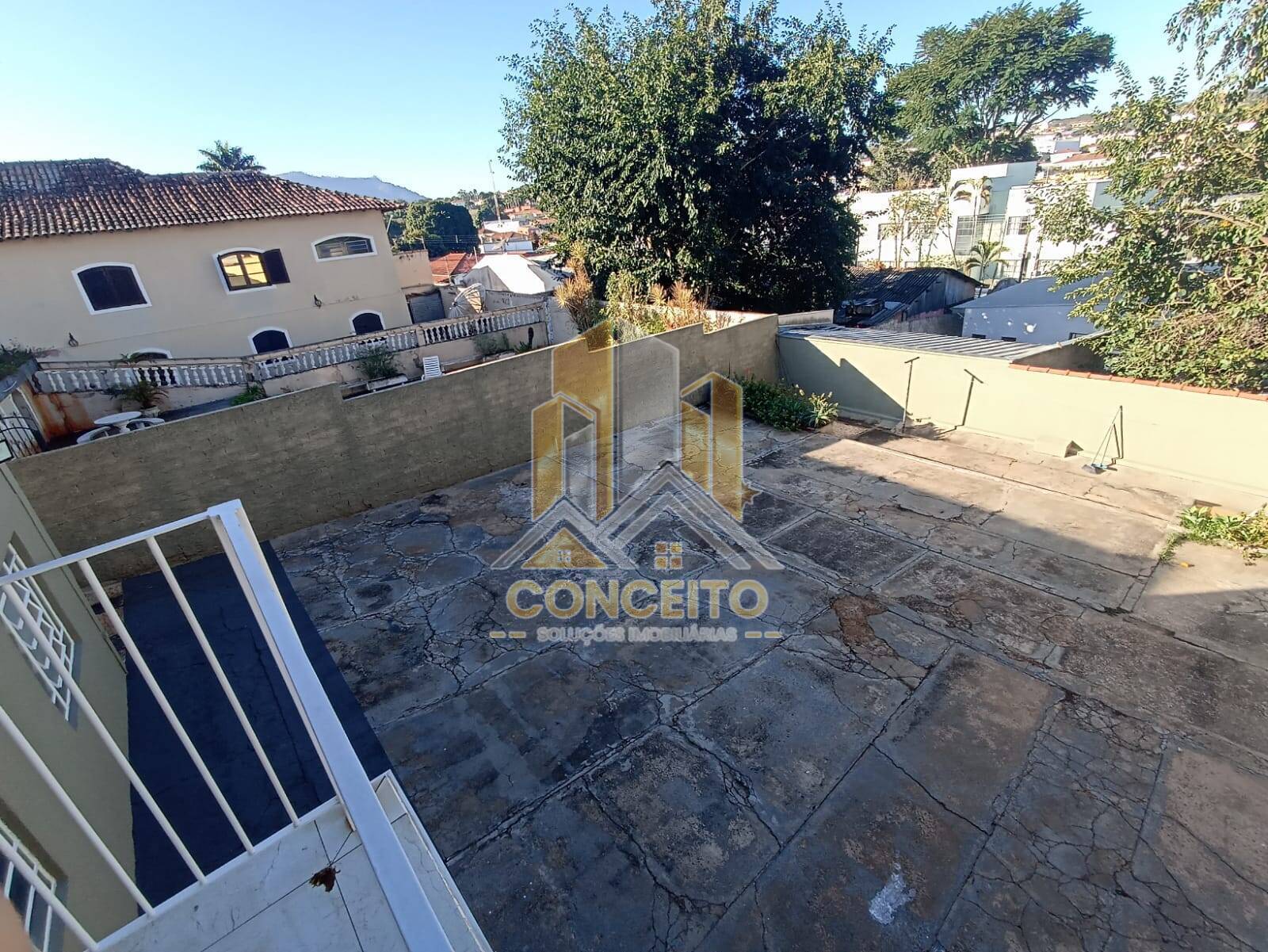 Casa à venda com 3 quartos, 173m² - Foto 11