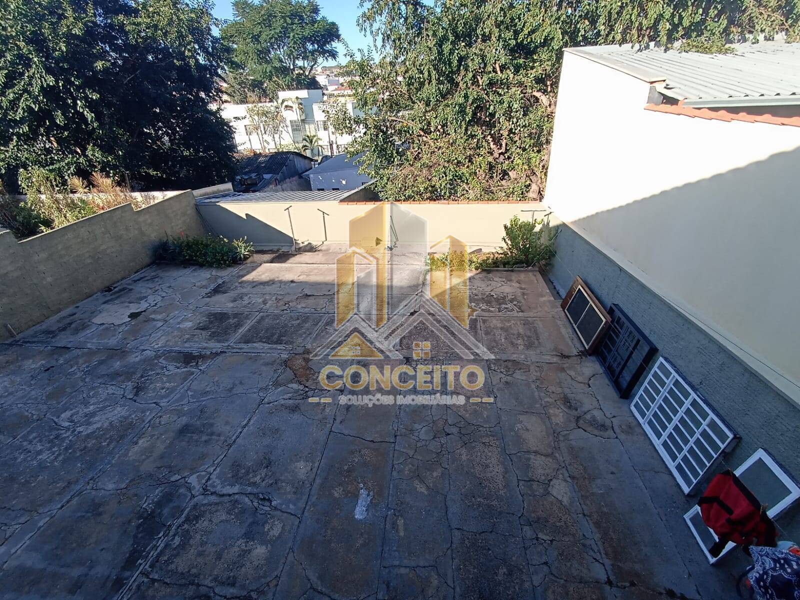 Casa à venda com 3 quartos, 173m² - Foto 14