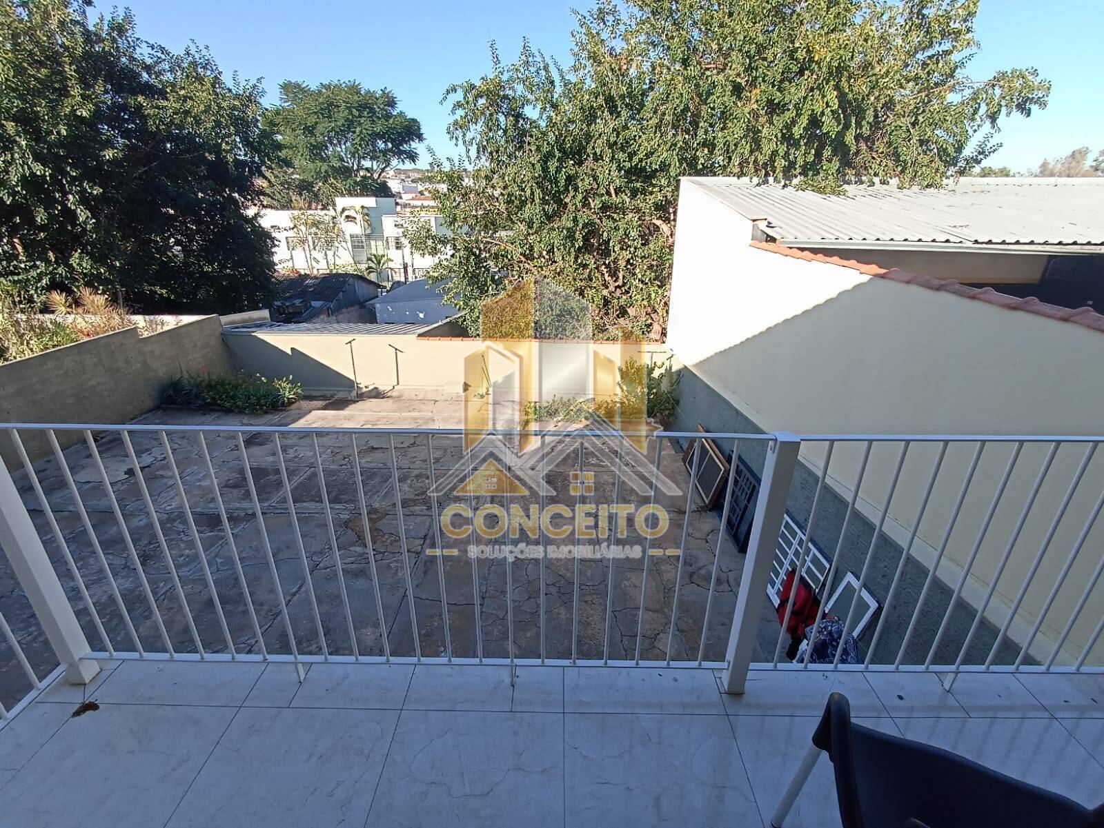 Casa à venda com 3 quartos, 173m² - Foto 13