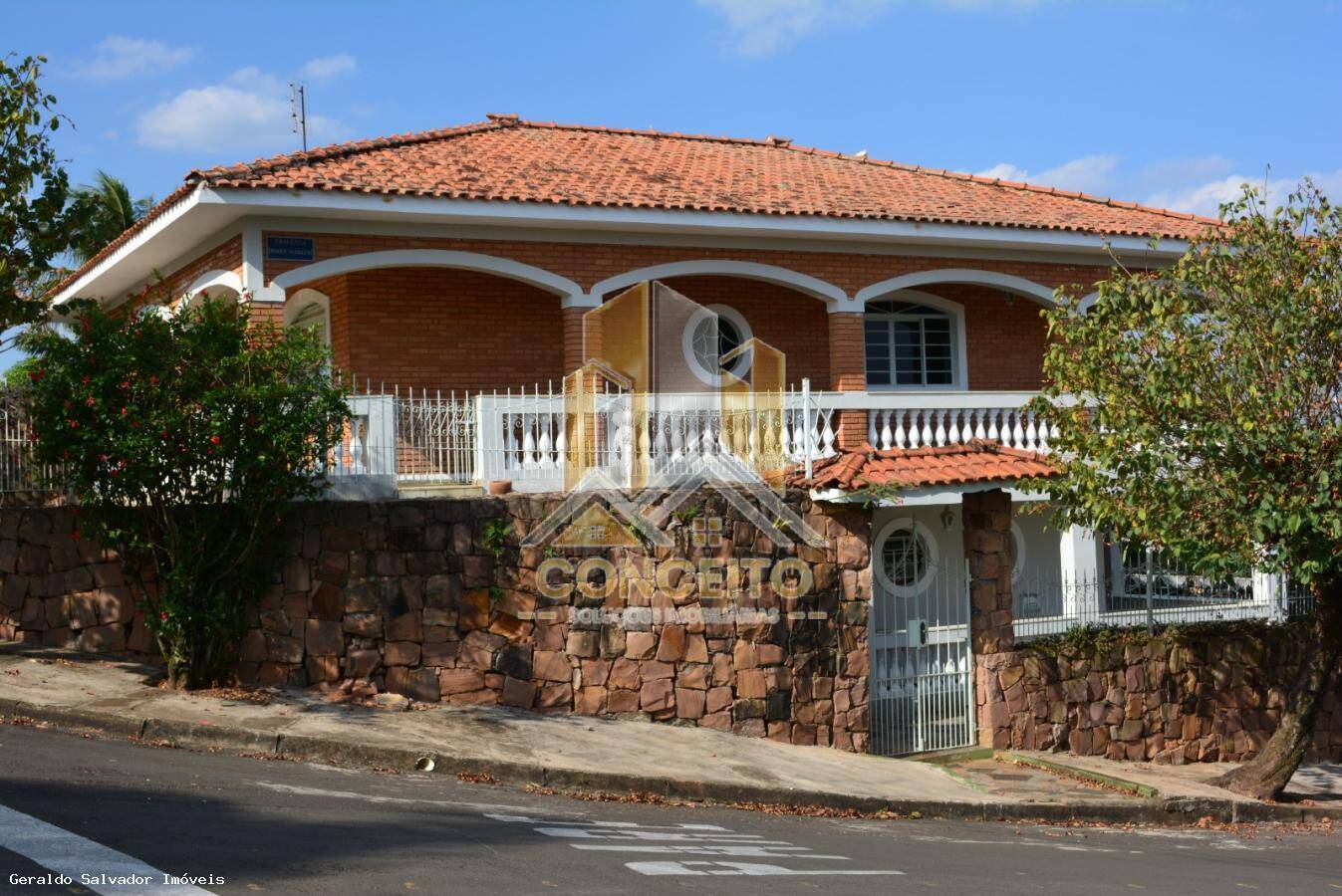 Casa, 5 quartos, 224 m² - Foto 2