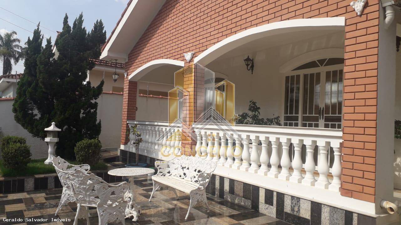 Casa, 3 quartos, 225 m² - Foto 1