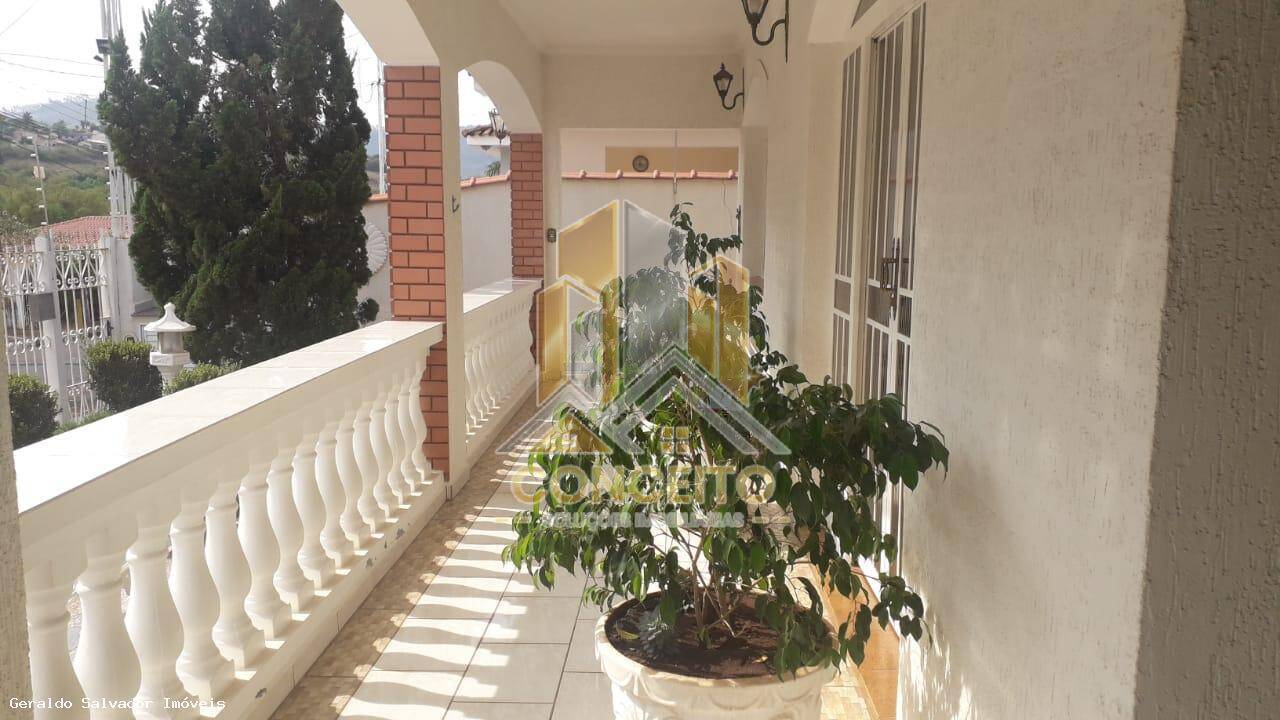 Casa, 3 quartos, 225 m² - Foto 9