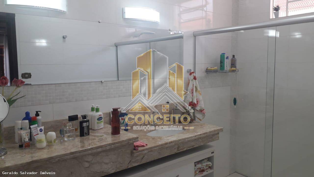 Casa, 3 quartos, 225 m² - Foto 18