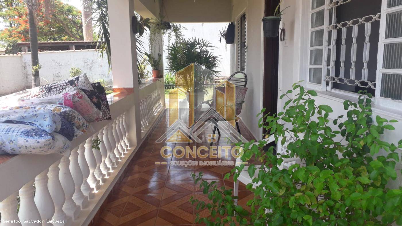 Casa à venda com 4 quartos, 240m² - Foto 12