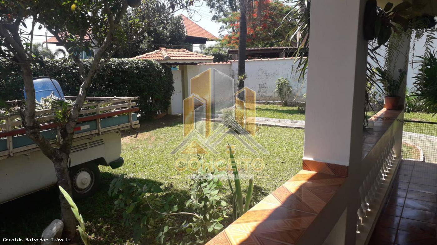 Casa à venda com 4 quartos, 240m² - Foto 13