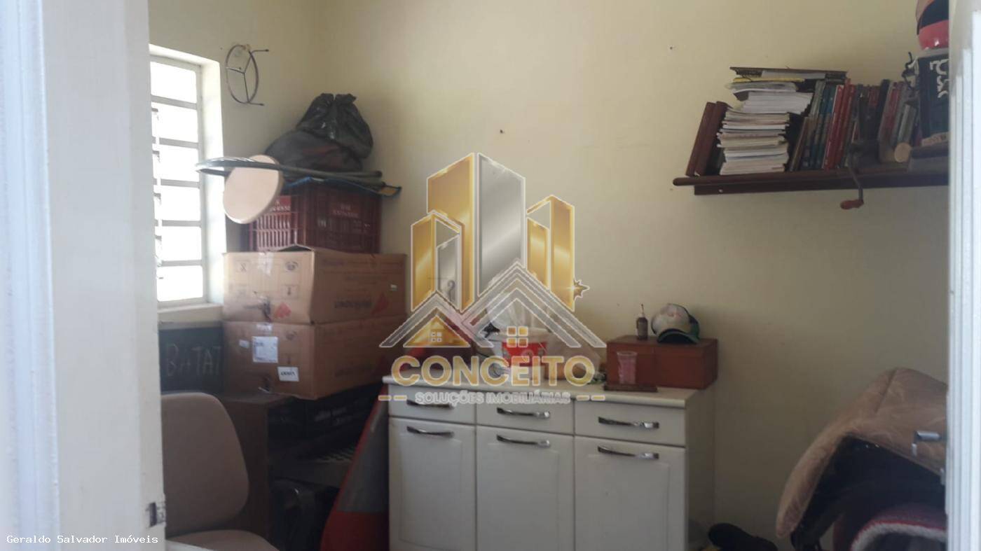 Casa à venda com 4 quartos, 240m² - Foto 33