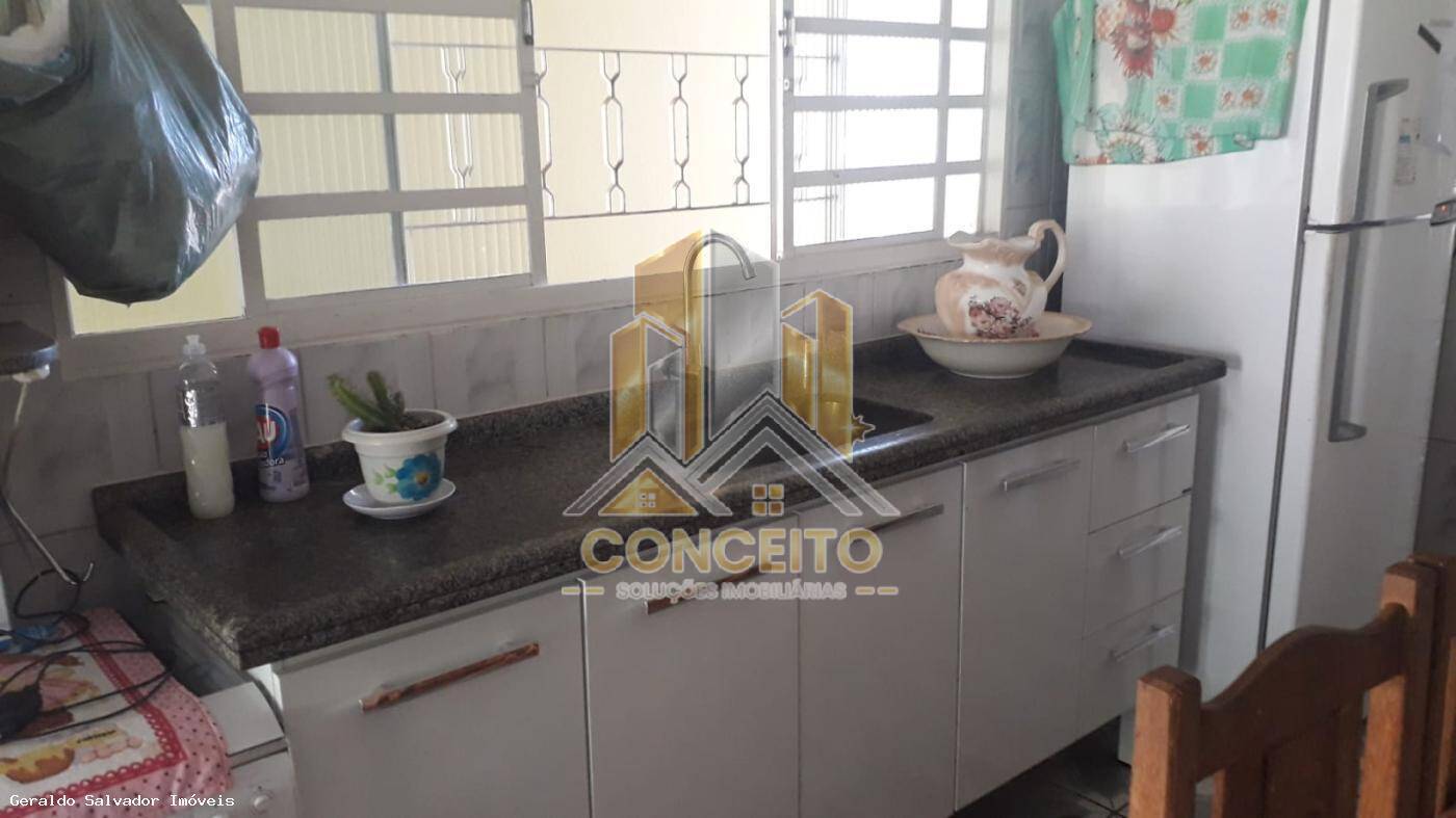 Casa à venda com 4 quartos, 240m² - Foto 28