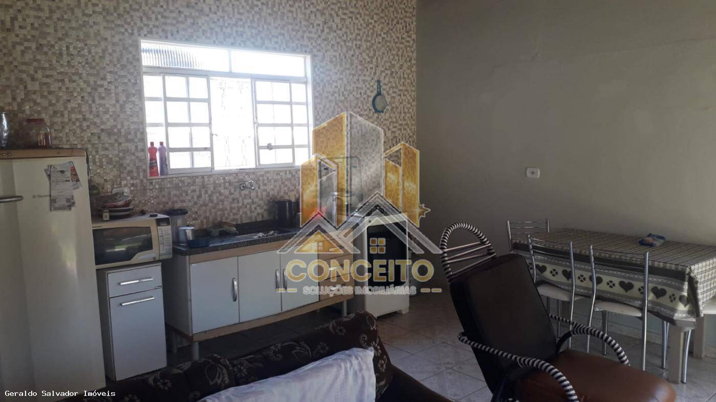 Casa à venda com 4 quartos, 240m² - Foto 38