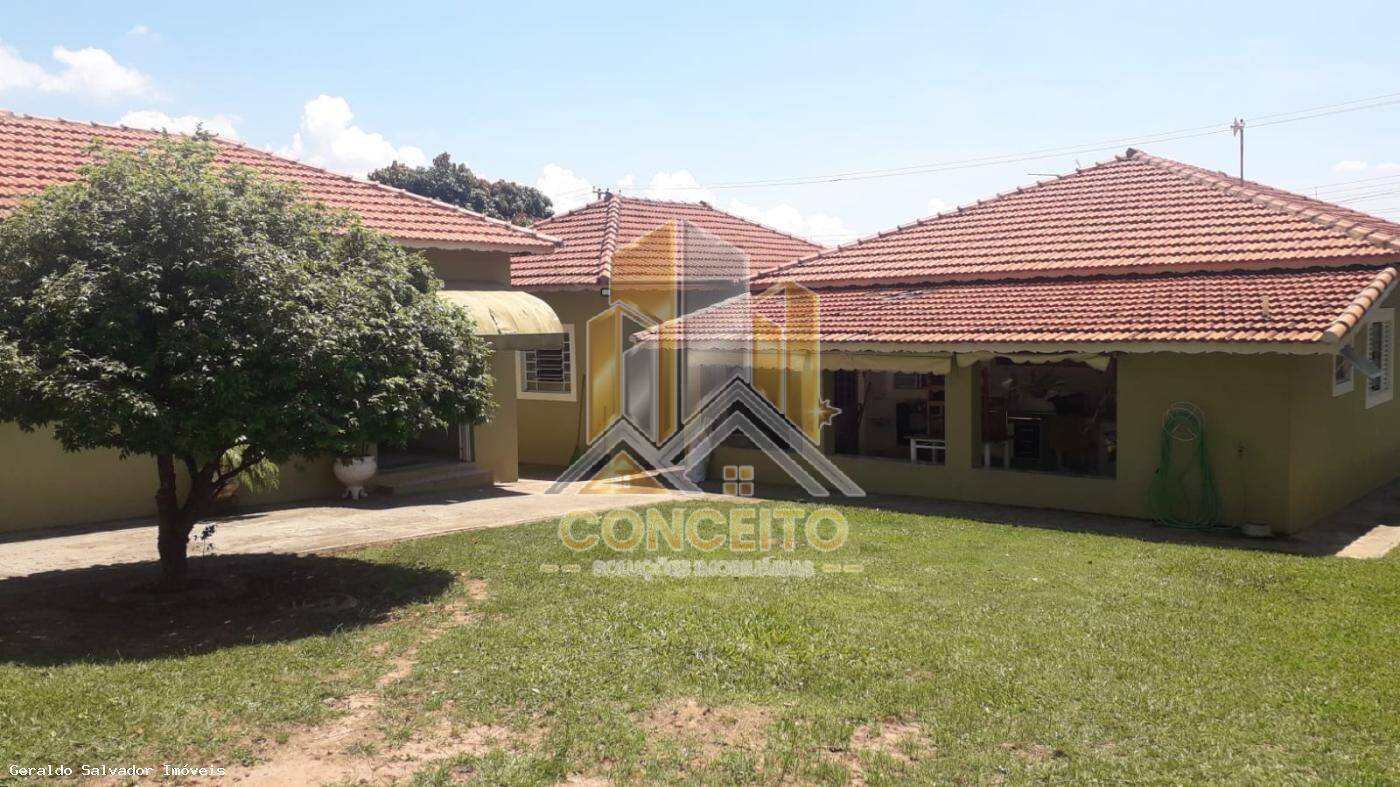 Casa à venda com 4 quartos, 240m² - Foto 40
