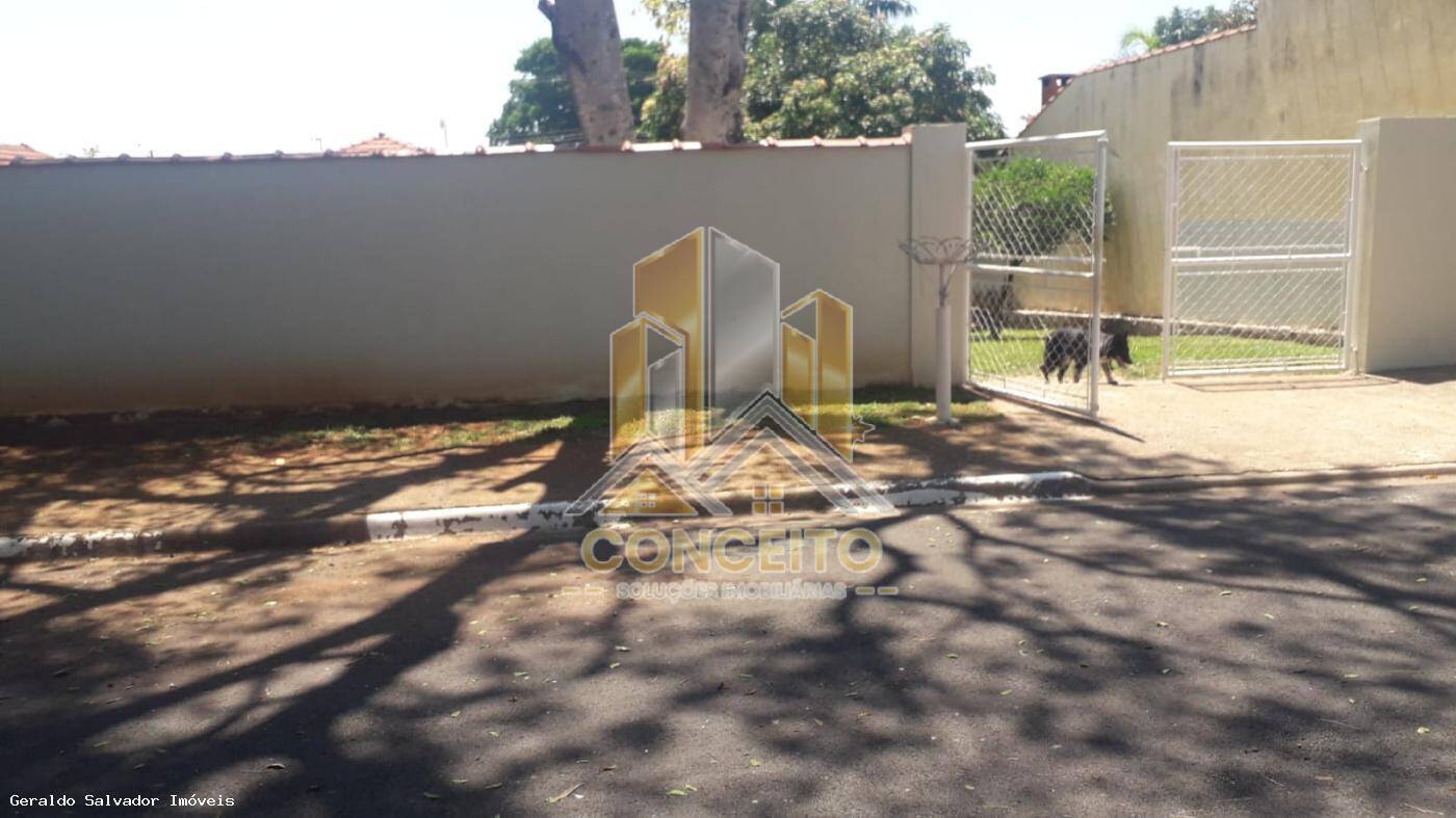 Casa à venda com 4 quartos, 240m² - Foto 42