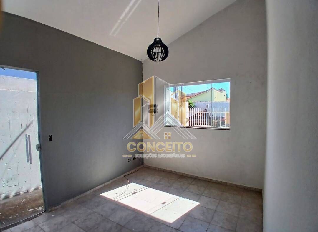 Casa à venda com 2 quartos, 70m² - Foto 7