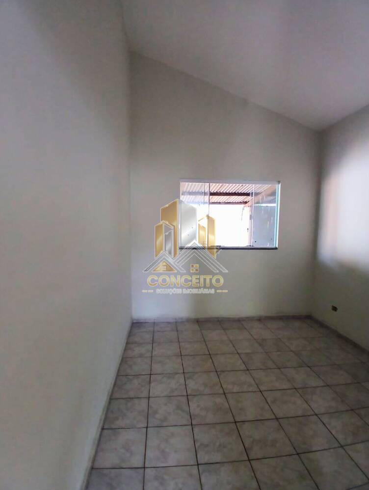 Casa à venda com 2 quartos, 70m² - Foto 6