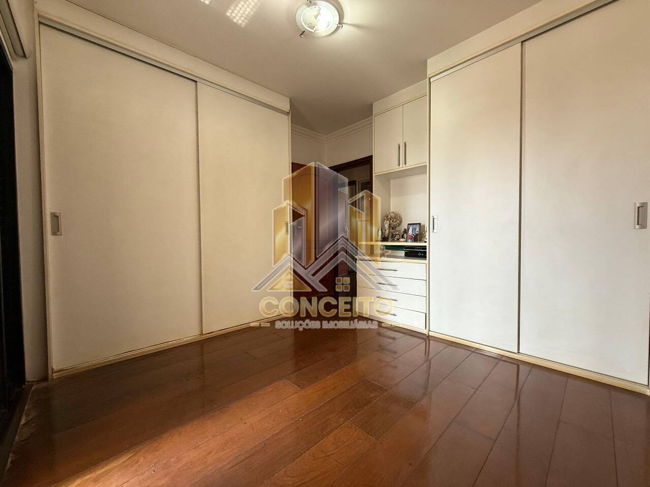 Apartamento, 3 quartos, 260 m² - Foto 6